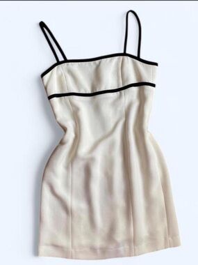 Vintage Size 2 Petit Sophisticate White and Black Mini Dress